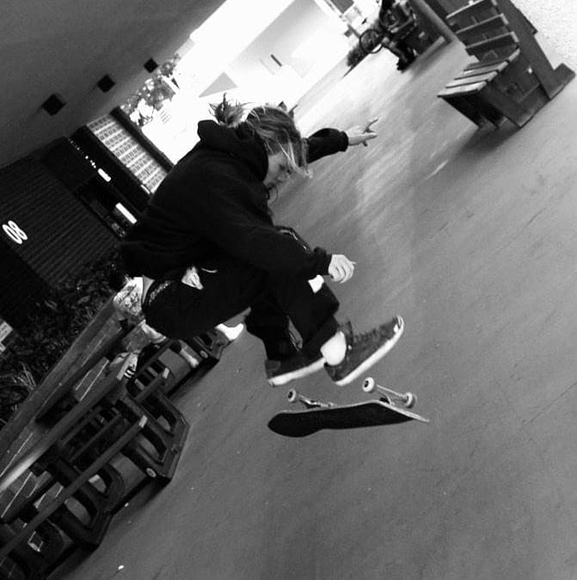 Meet your Posher, Daniel - Picture 1 of 1